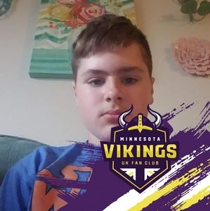 Meet your Posher, Charly